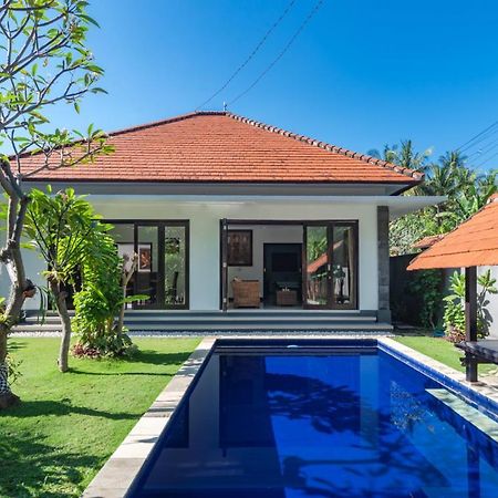 Villas Anna Bali Ловіна Екстер'єр фото